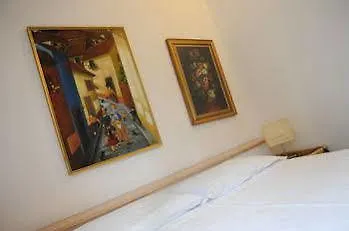 Hotel Victoria *